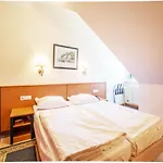 Komfort Appartement mit 1 Schlafzimmer und Balkon im Dachgeschoss 259