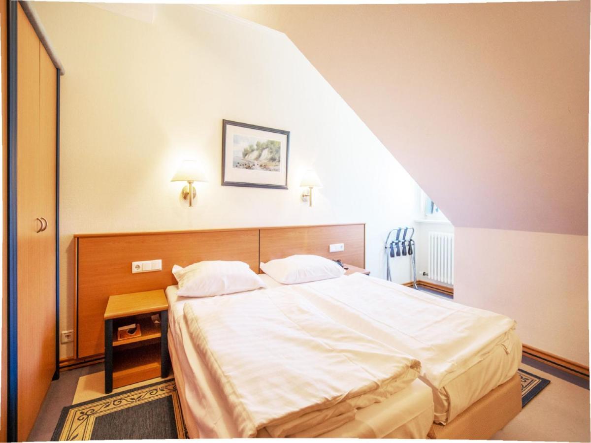 Komfort Mit 1 Schlafzimmer Und Balkon Im Dachgeschoss 259 Ostseebad Binz